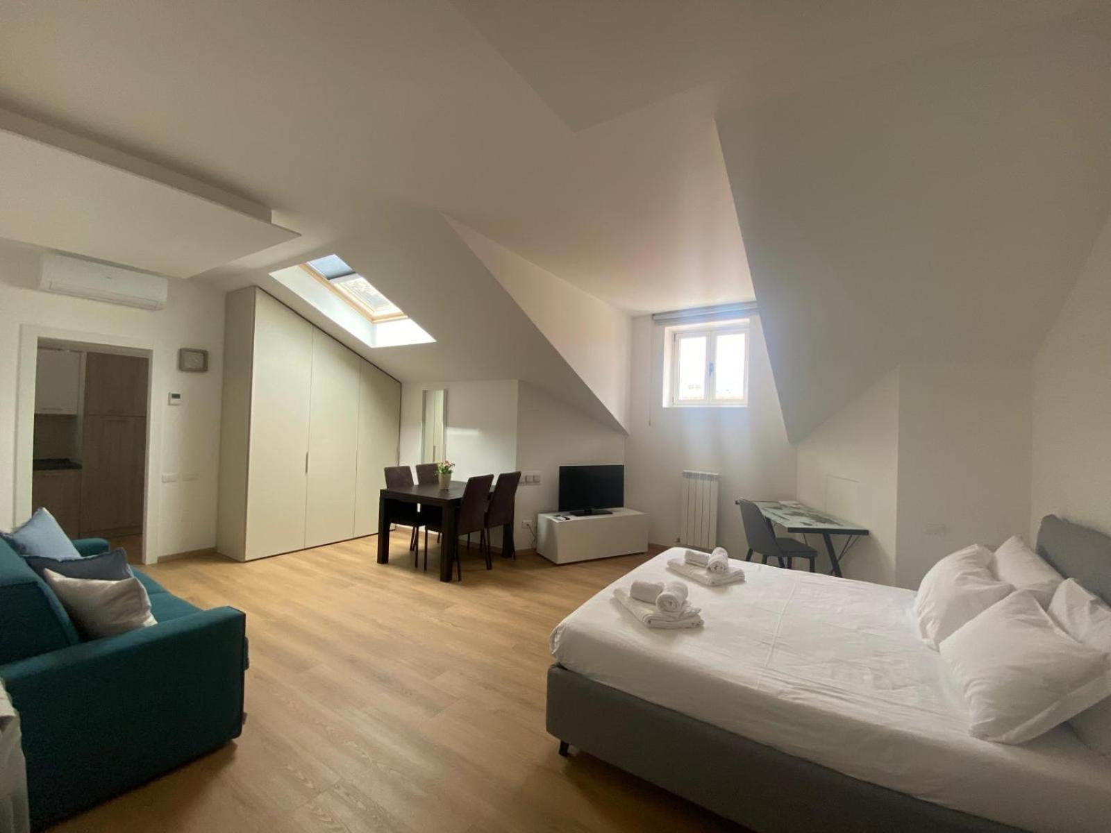 Apartamento Palazzo Venezian 5 Trieste Exterior foto