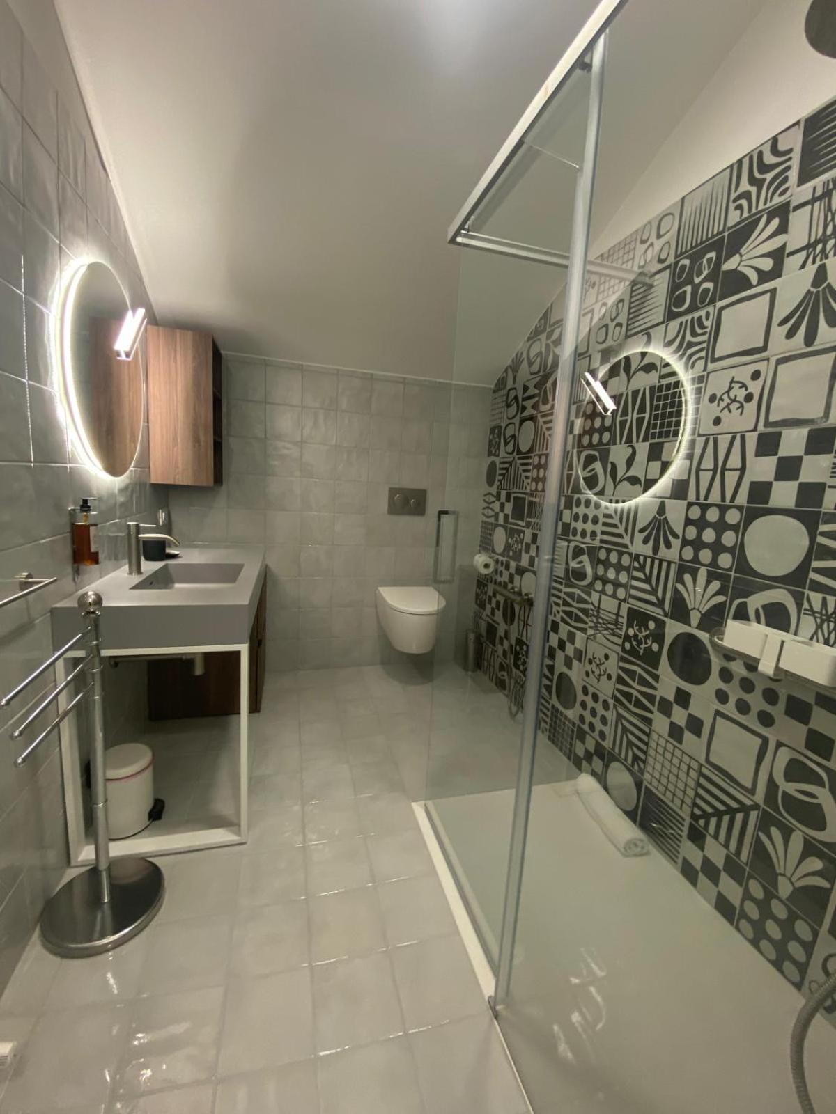 Apartamento Palazzo Venezian 5 Trieste Exterior foto